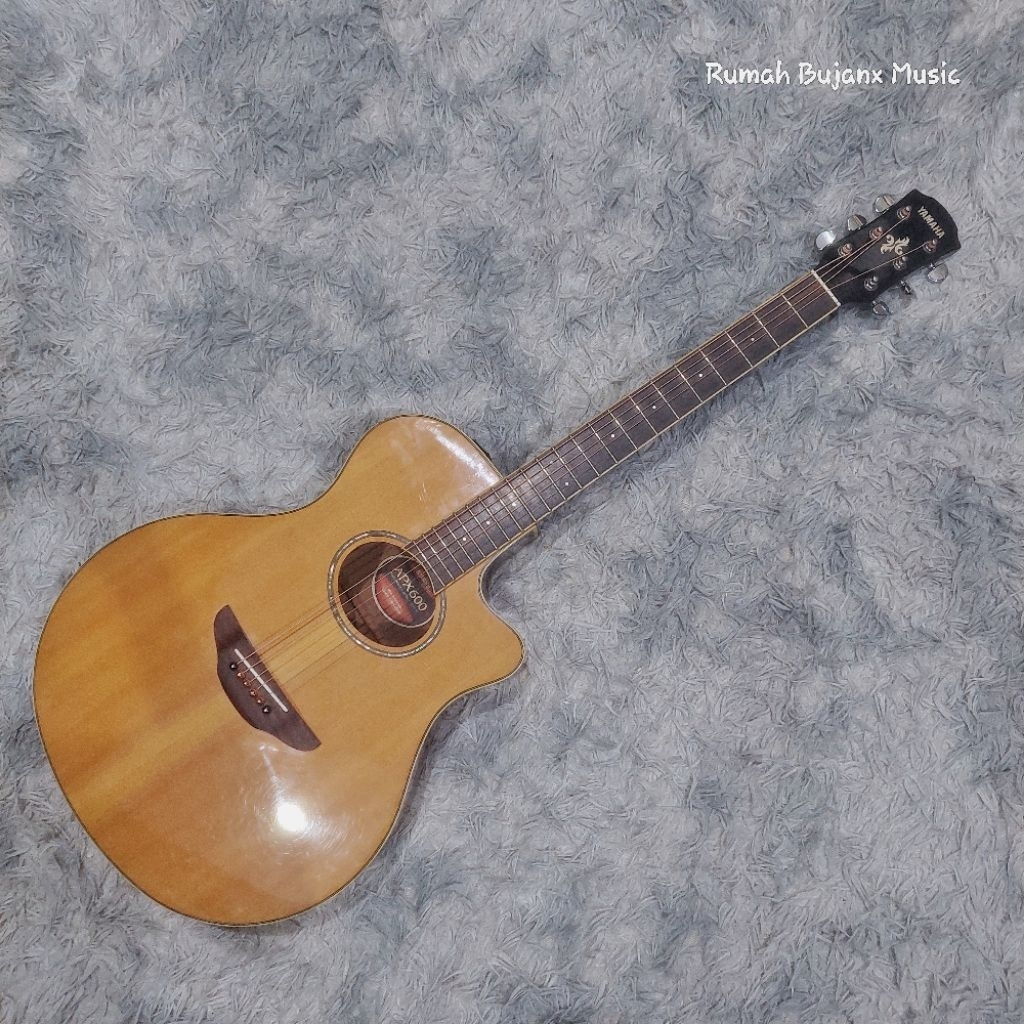 GITAR YAMAHA APX 600 NATURAL SECOND ORIGINAL