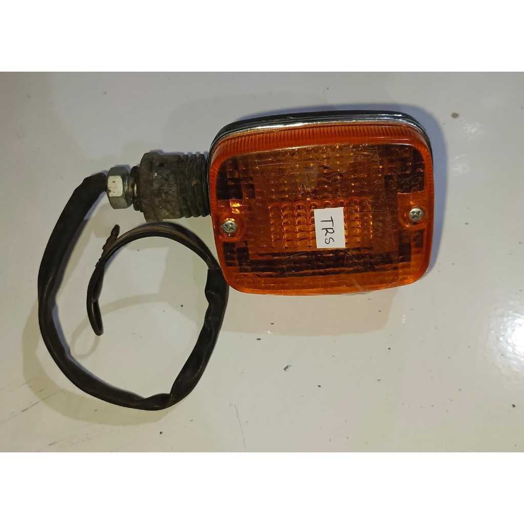 Lampu sen Suzuki TRS TRZ Sein reting