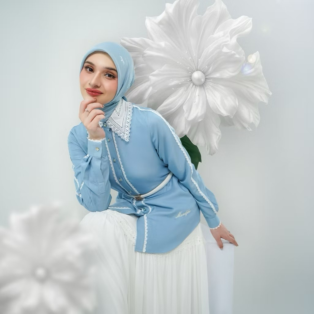 MANDJHA Jane Blouse - Atasan Blouse Modest Muslim Biru Variasi Renda Putih ORIGINAL By IVAN GUNAWAN