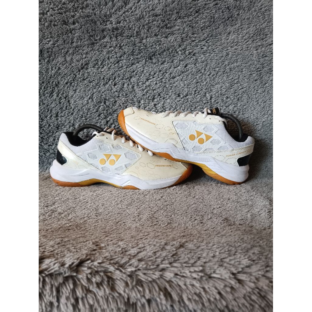 SEPATU BADMINTON YONEX SHB 101 SIZE 42 ORIGINAL SECOND MURAH PUTIH