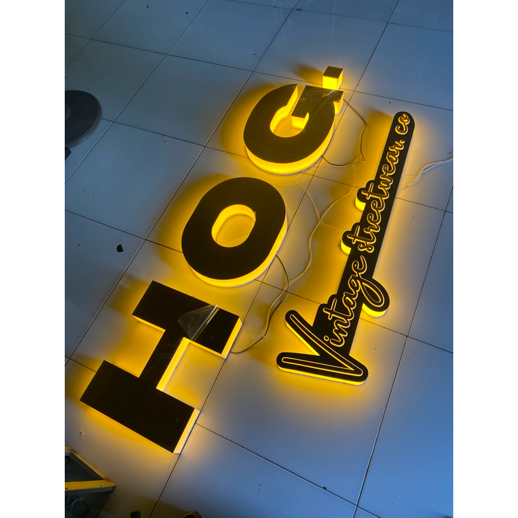 Huruf Timbul Akrilik LED INDOOR DAN OUTDOOR