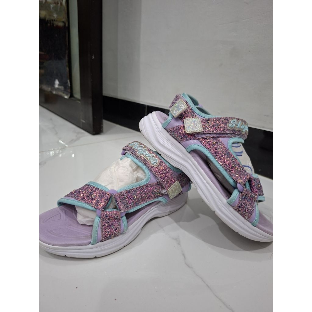 Sandal preloved Skechers Light Size 35