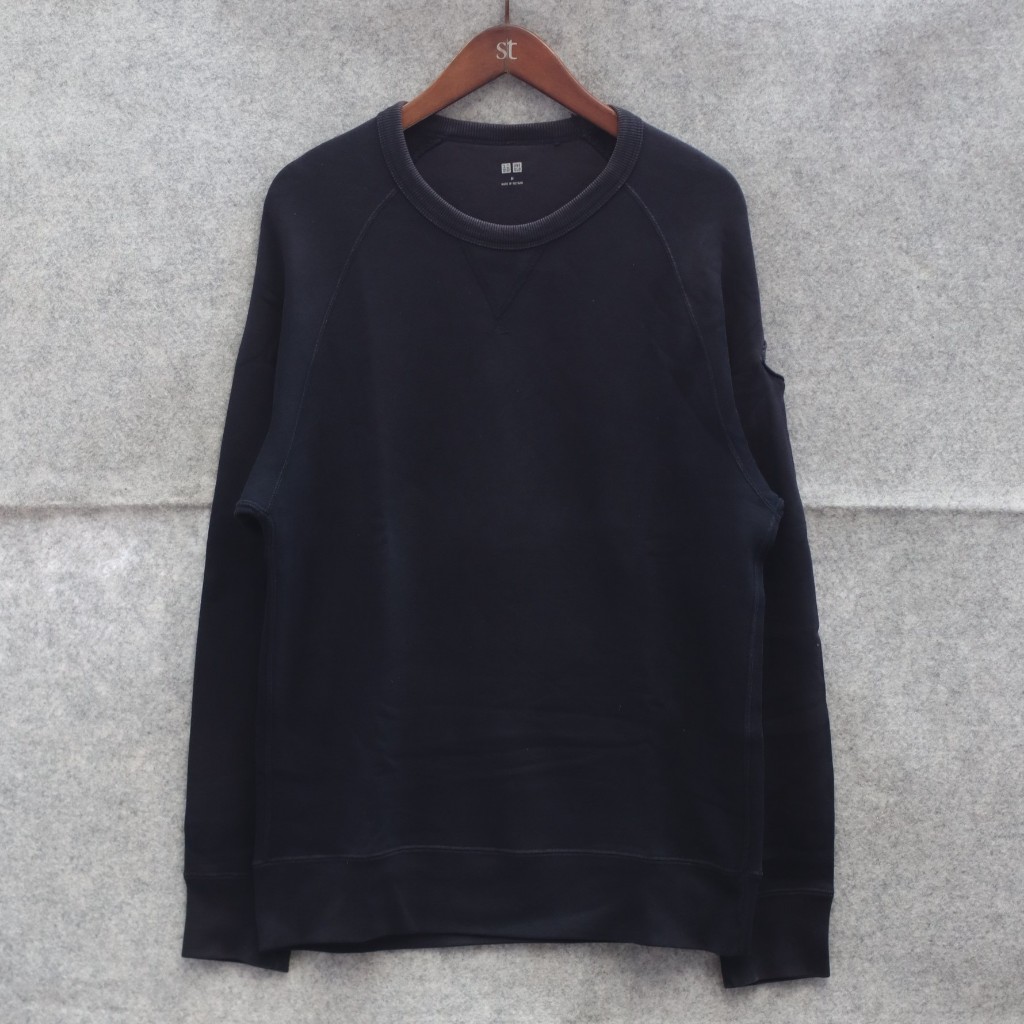 Uniqlo Crewneck Second Navy
