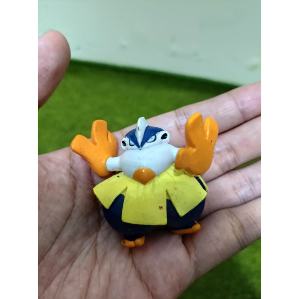 ACTION FIGURE / KOLEKSI / HIASAN POKEMON HARIYAMA TOMY