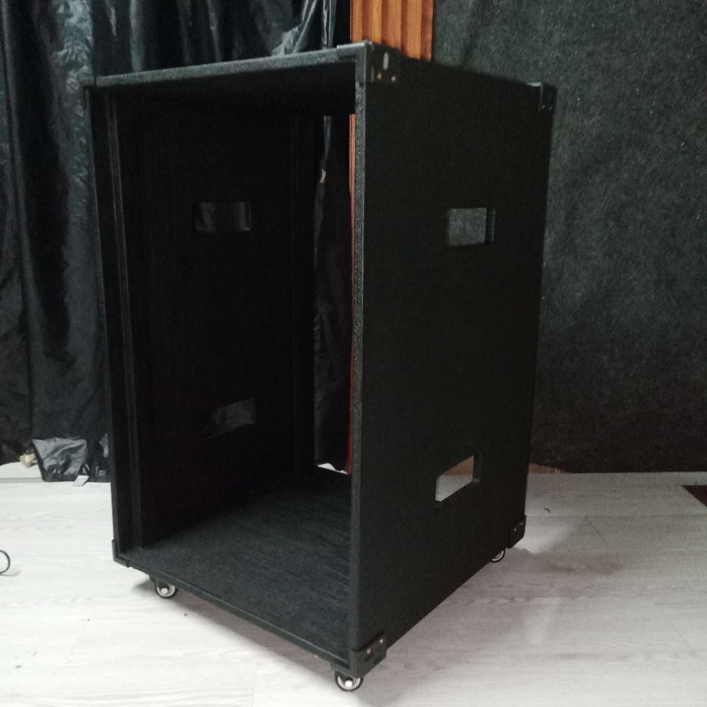 Rak hardcase 16U double mounting