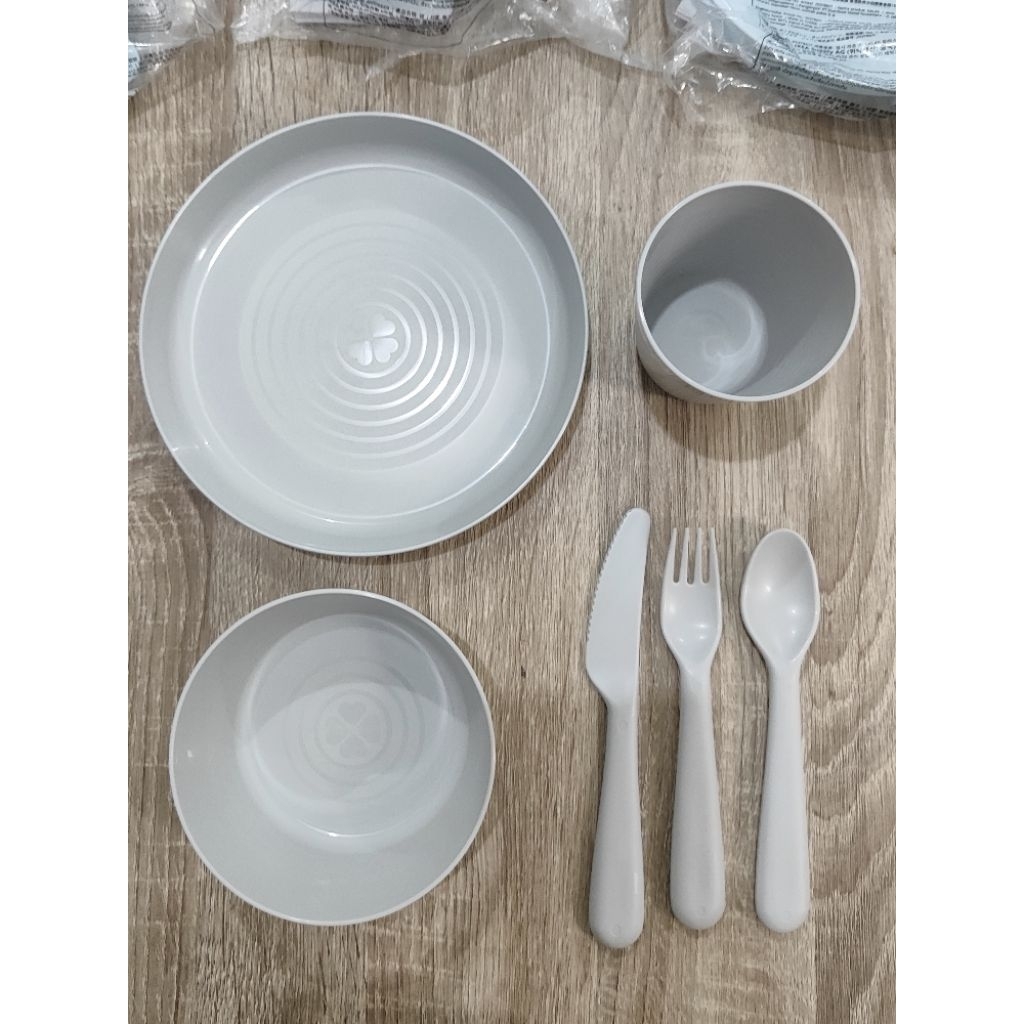 Set Mangkuk Piring Plastik IKEA KALAS
