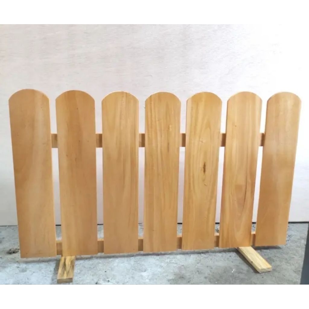 kayu pagar tanaman/kayu pagar pojok baca/kayu pagar pembatas  75x45