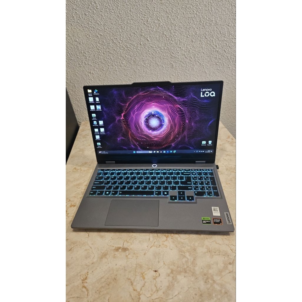 LENOVO LOQ Gaming 5AHP9: Ryzen 5 8645HS 16GB 512GB RTX4050