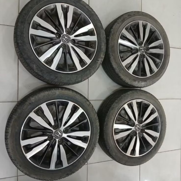 VELG MOBIL BEKAS JAZZ RS GK5 RING 16 H4X100 + BAN 185 55 R16