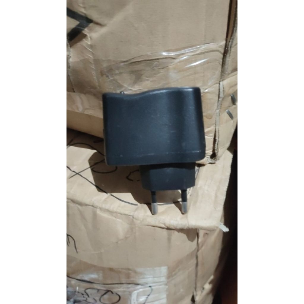 BATOK/ KEPALA CHARGER HITAM COPOTAN HP JADUL CHINA