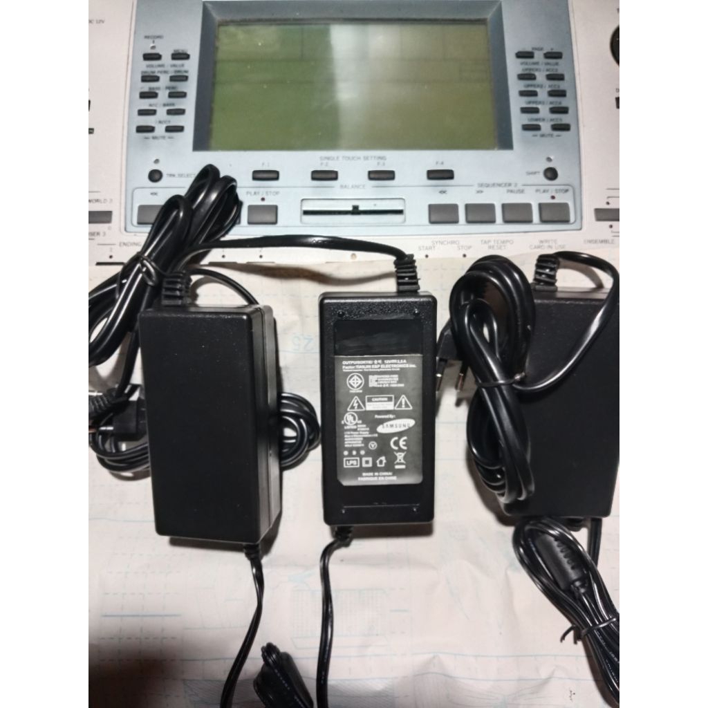 Adaftor Keyboard KORG PA 50 Dan KORG PA 500 Kondisi Baru (Vol dan Amper Akurat Sesuai Dengan Yang Or