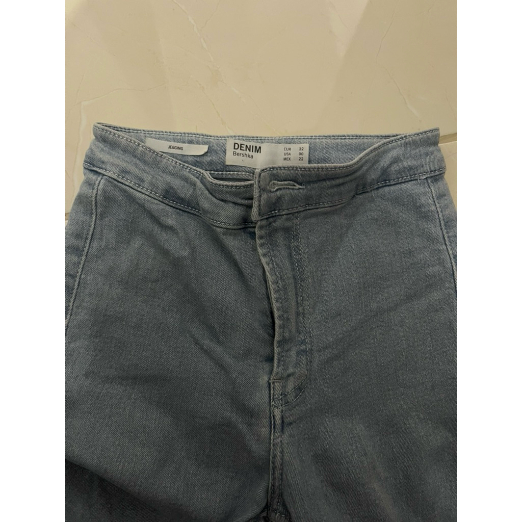Preloved Celana Skinny Jeans Bershka