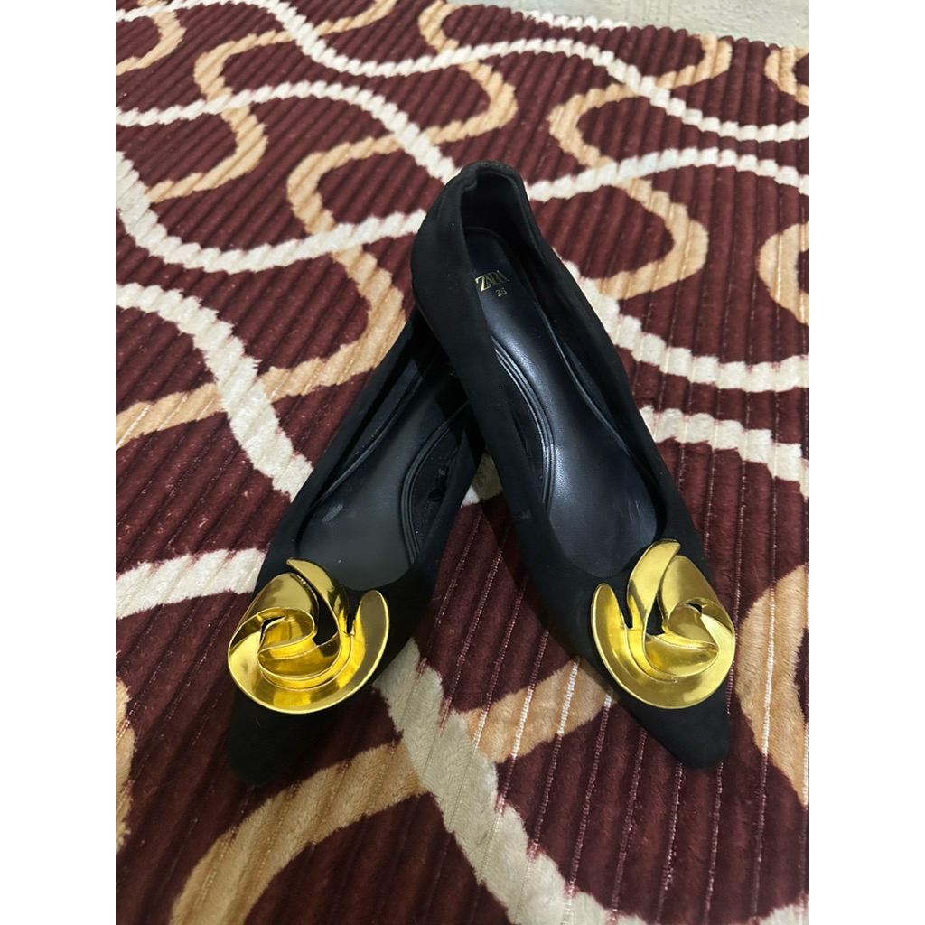 Preloved flatshoes zara