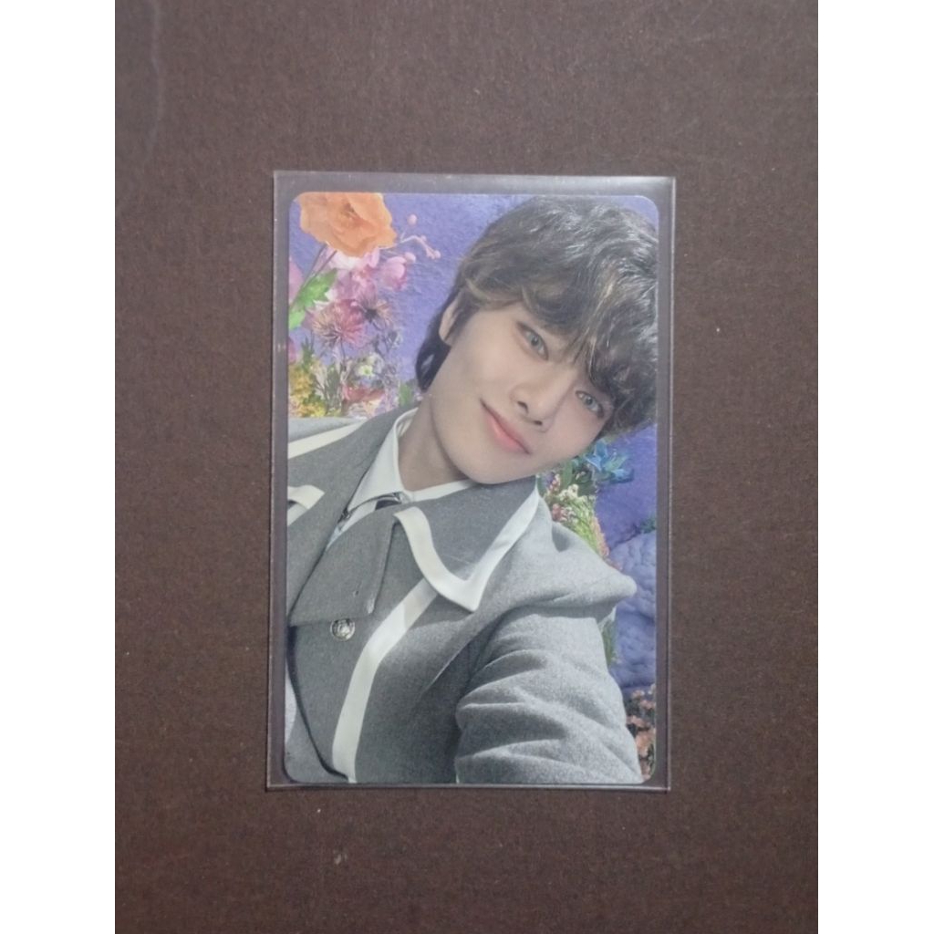 Photocard I.N Magic School