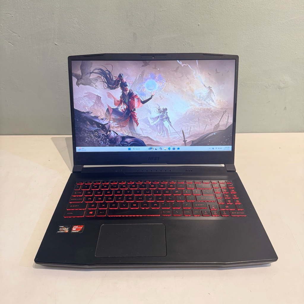Laptop Gaming MSi Bravo 15-B5DD Ryzen 7-5800H RX 5500M 8GB/512GB