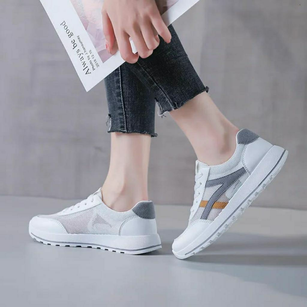 Sepatu Sneaker Cewek Putih Sepatu Model Korea Kasual Shoes