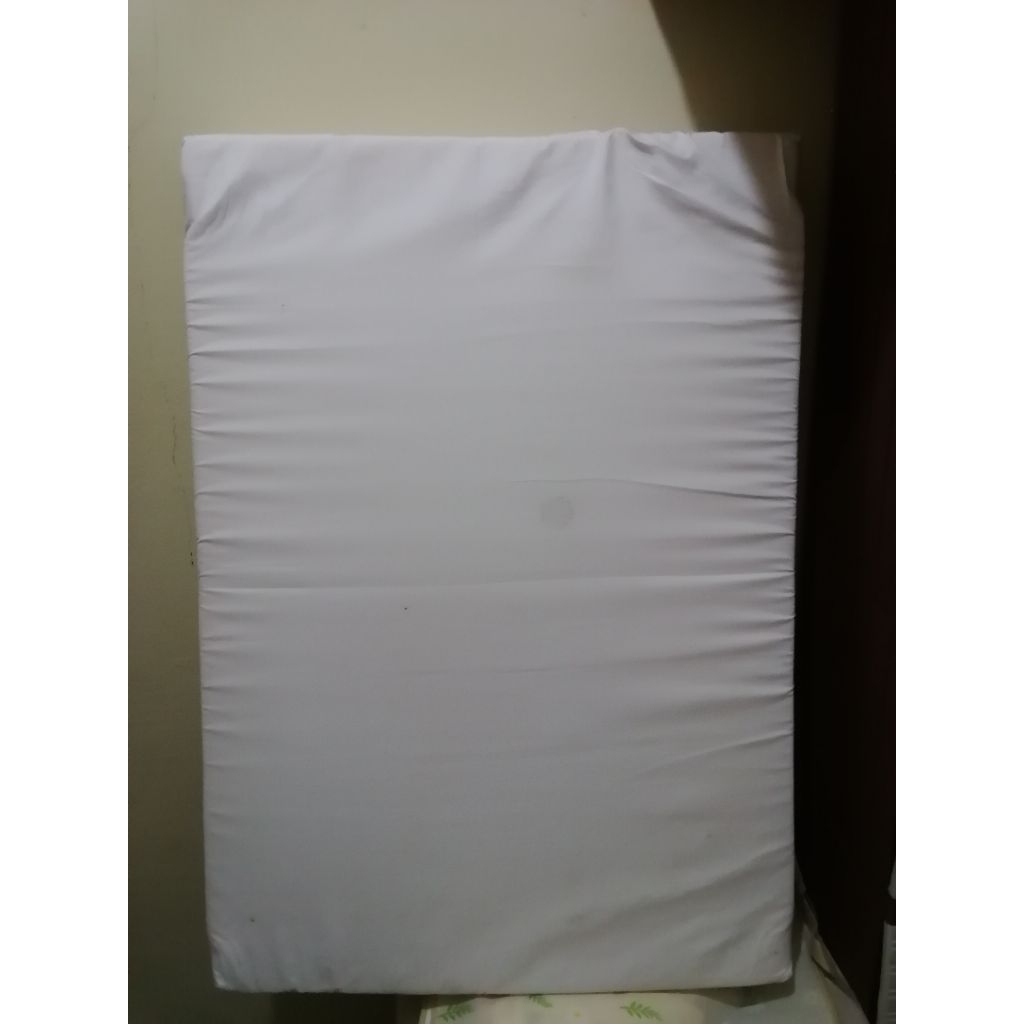 PRELOVED baby matras