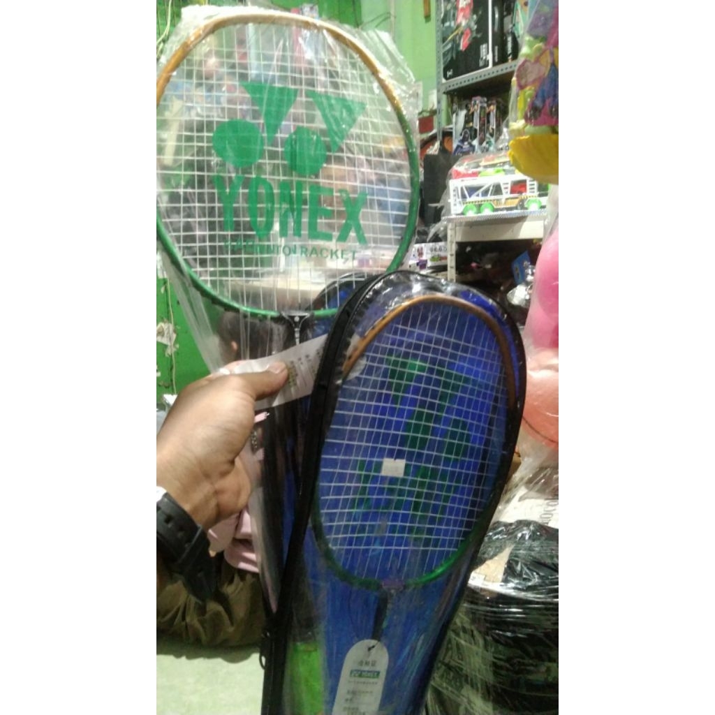 raket badminton bulu tangkis isi 2pcs