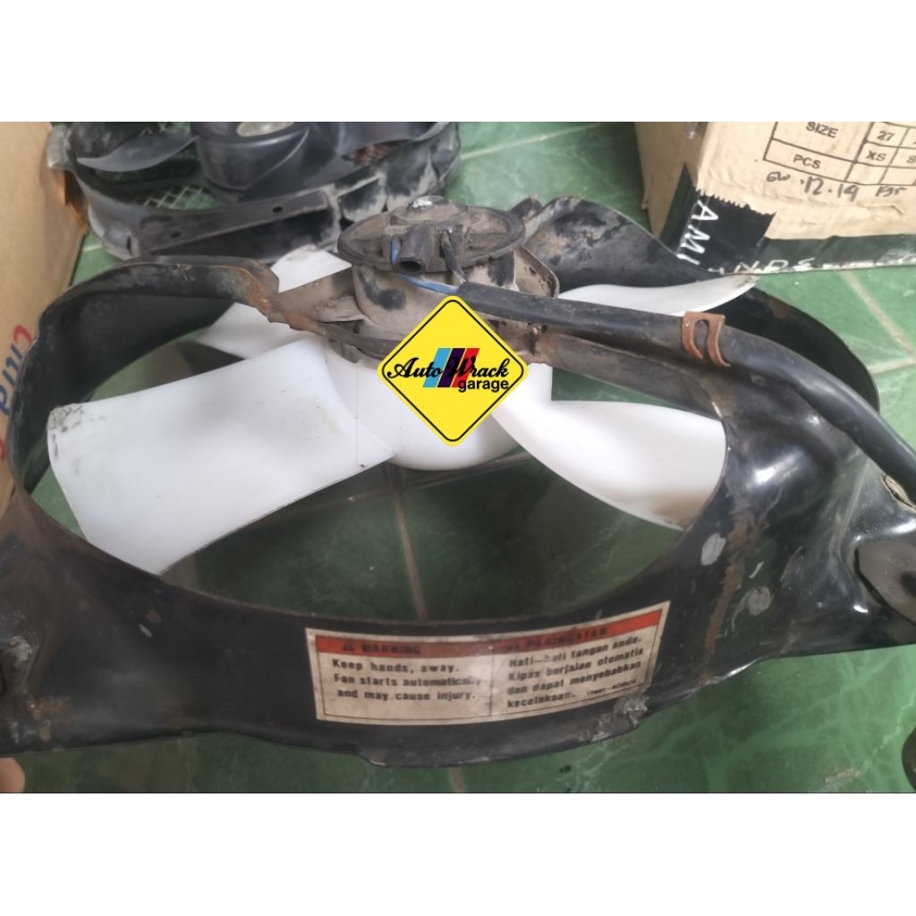 extra fan Suzuki esteem 1.6