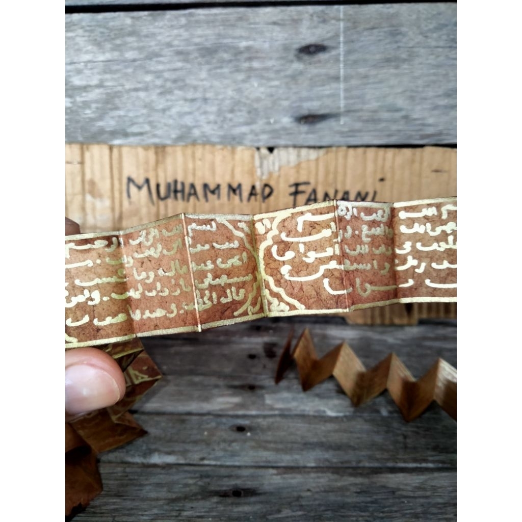 Stambul full kulit tulisan tangan tinta kuning mas