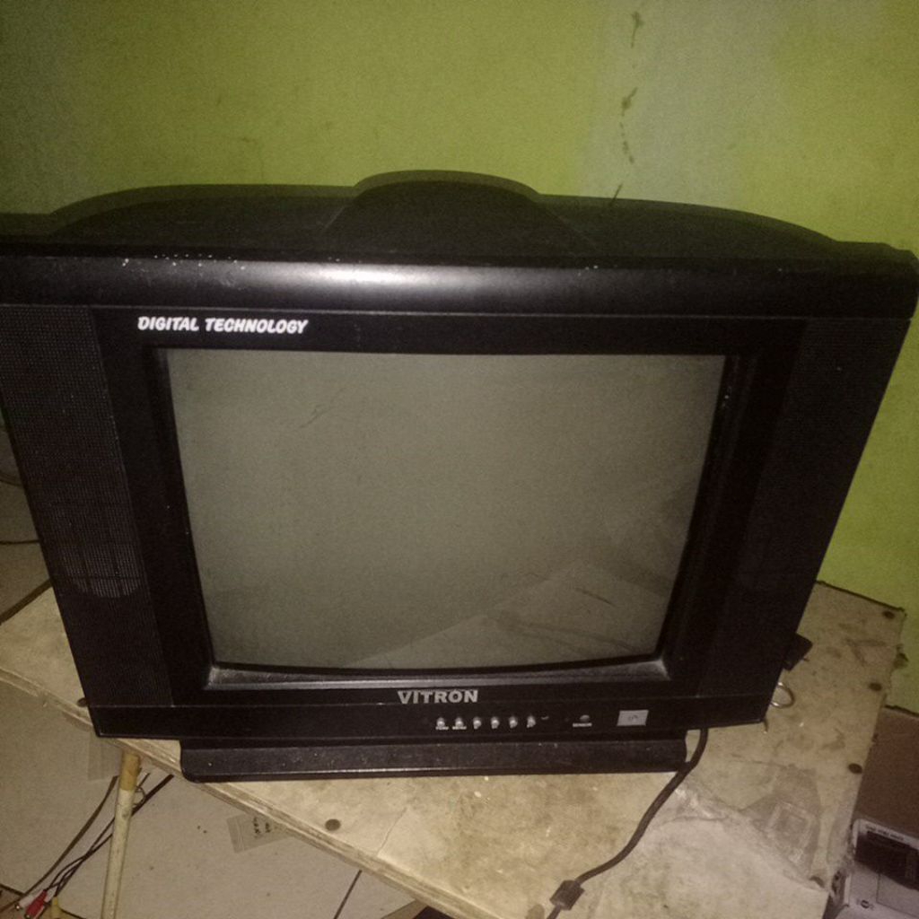 TV Tabung 14 inch Vitron