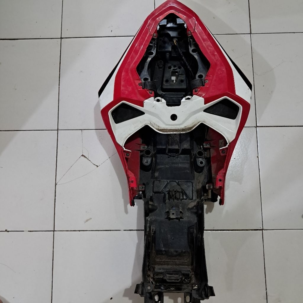 Body belakang set CBR250RR k64 mulusss
