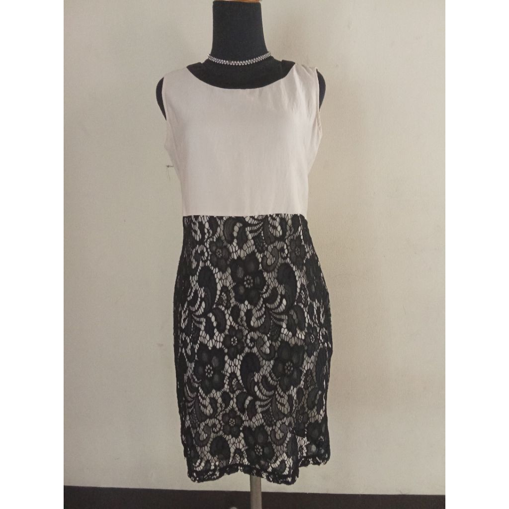 dress ex pesta brokat hitam