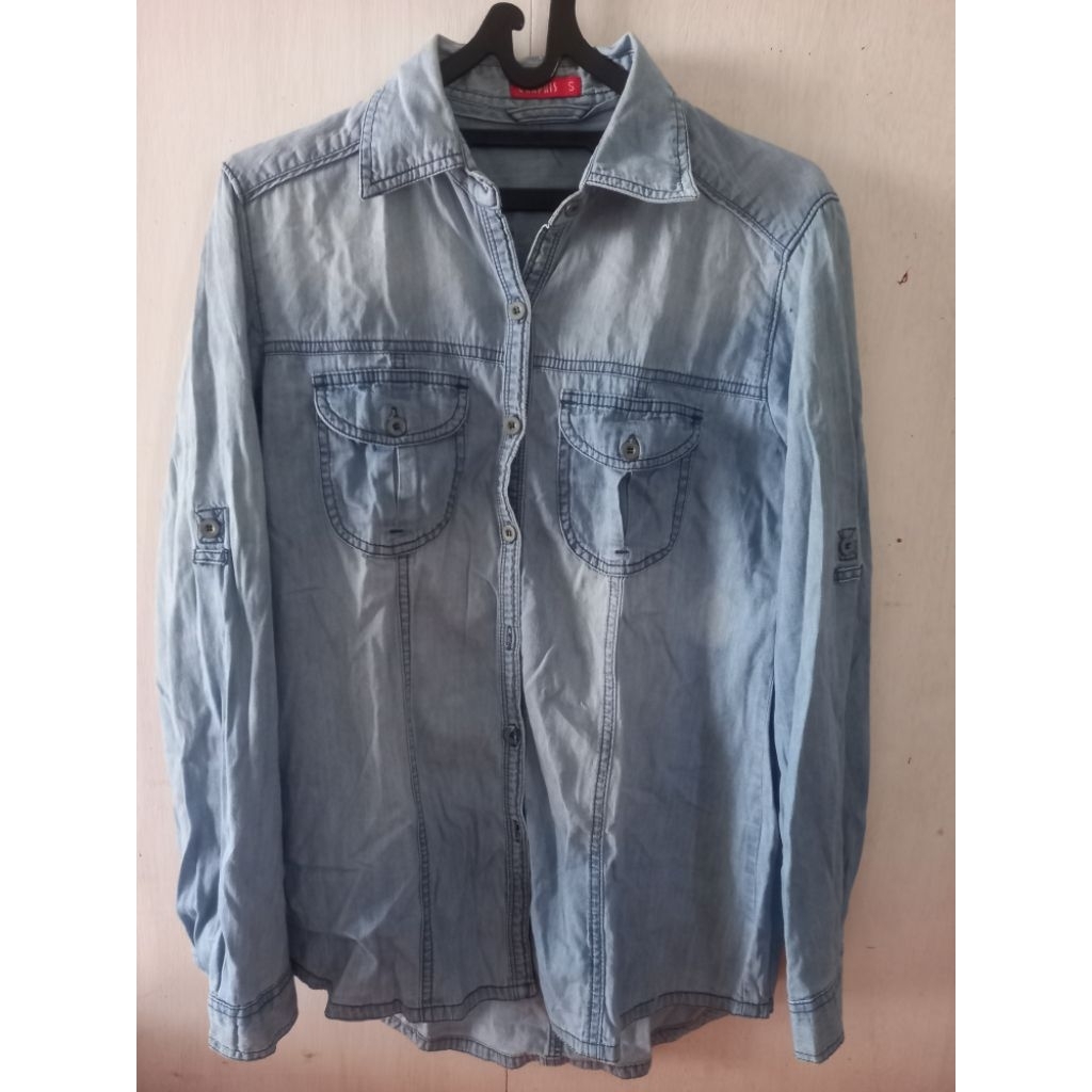 Preloved Kemeja Wanita Graphis size XL