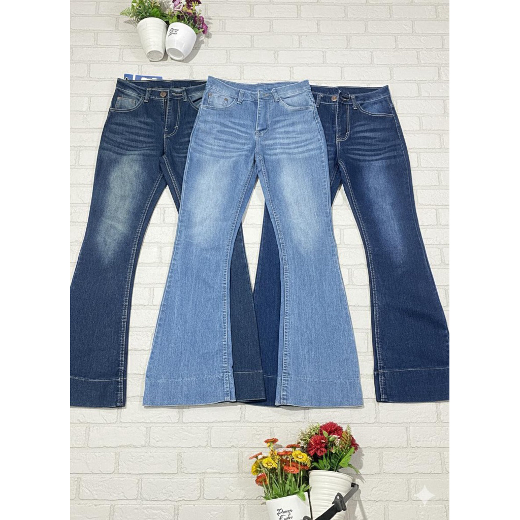 Celana jeans cutbray lipat lebar