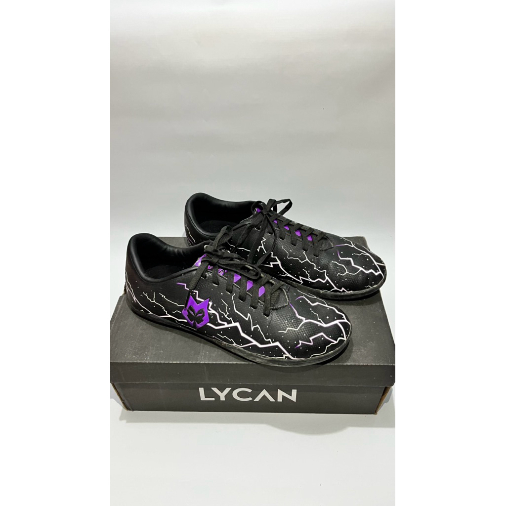 sepatu futsal lycan