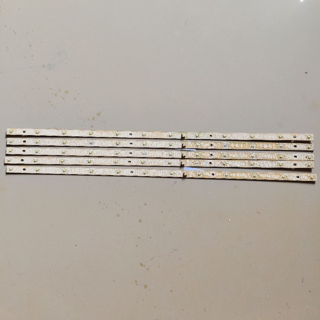 Lampu Backlight TV LED LCD Polytron 22 Inch tipe PLD22D900 cabutan normal siap rakit 100% joss tanpa