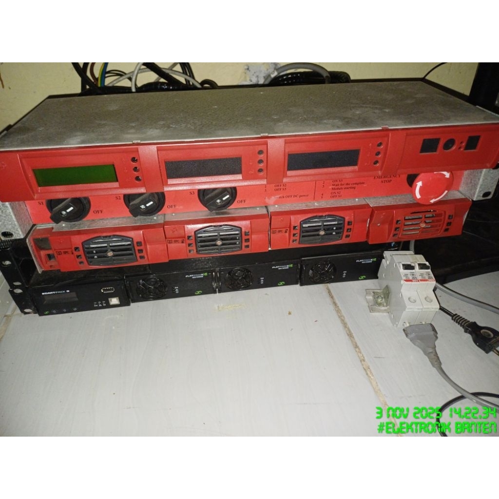 INVERTER PLUS CHARGER 48V 3000W NEW