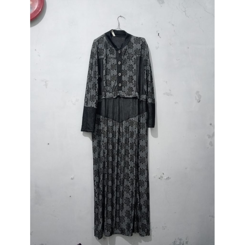 GAMIS PLISKET HITAM WANITA PRELOVED | GAMIS MOTIF HITAM WANITA PRELOVED