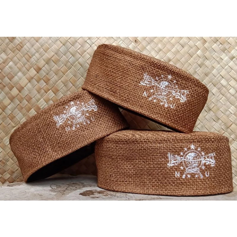 PECI RAJUT/SONGKOK/KOPYAH GONI Nahdlatul Ulama tulisan putih peci lemes