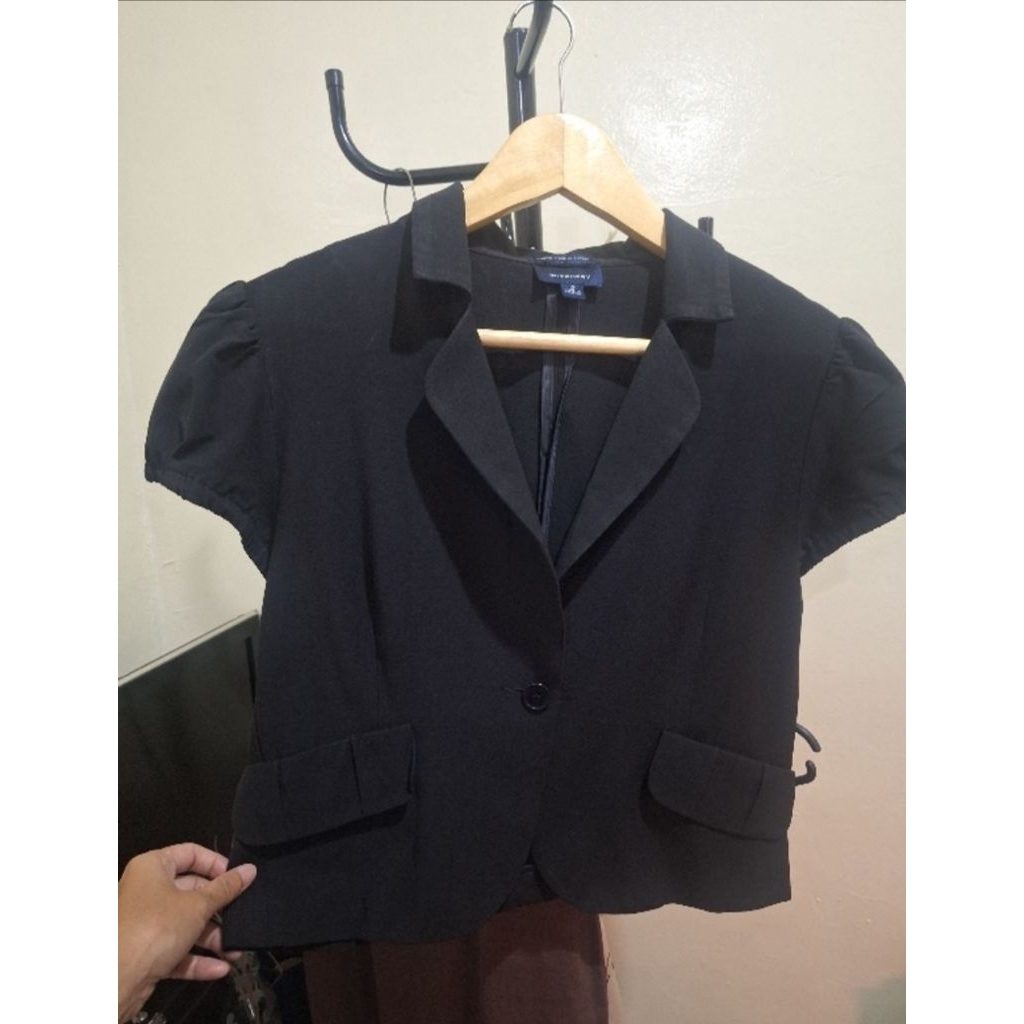 Blazer hitam lengan pendek