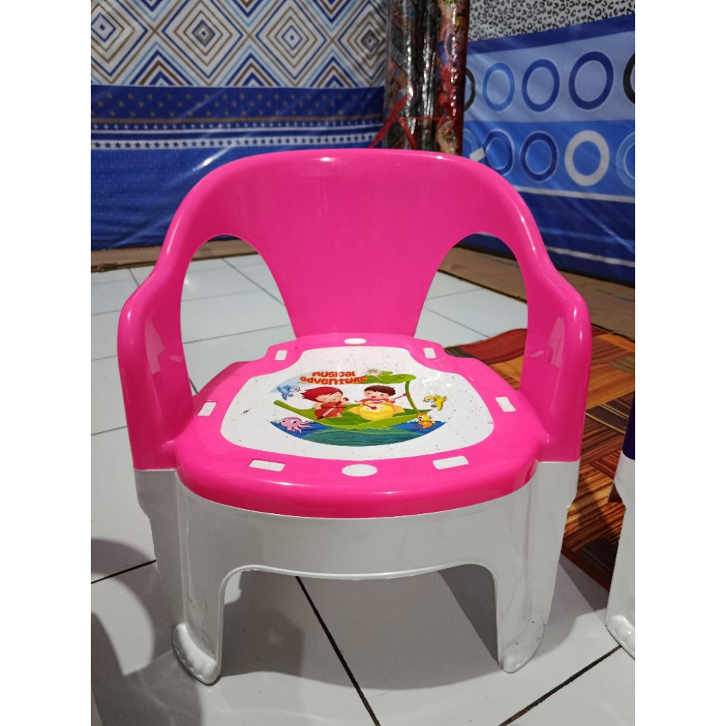 Kursi Plastik Duduk Anak/ Kursi Sender anak/Kursi sender anak paud