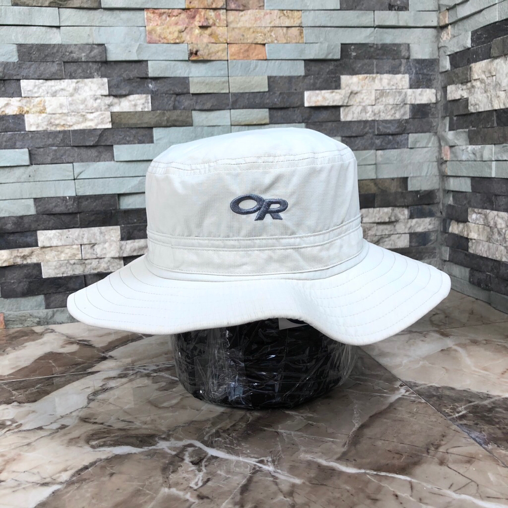 Topi Rimba Outdoor Research