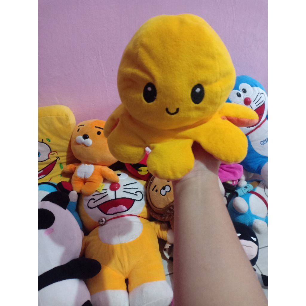 boneka gurita bolak balik