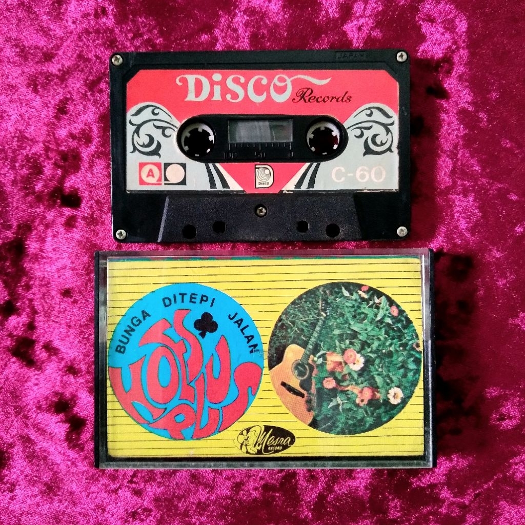 Kaset Koes Plus - Vol. 4 (Bunga Ditepi Jalan)