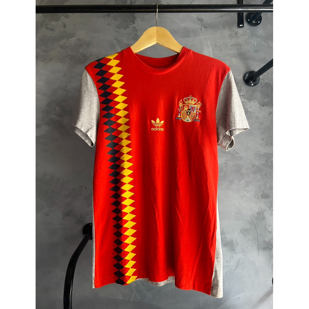 Kaos Adidas Spanyol retro vintage