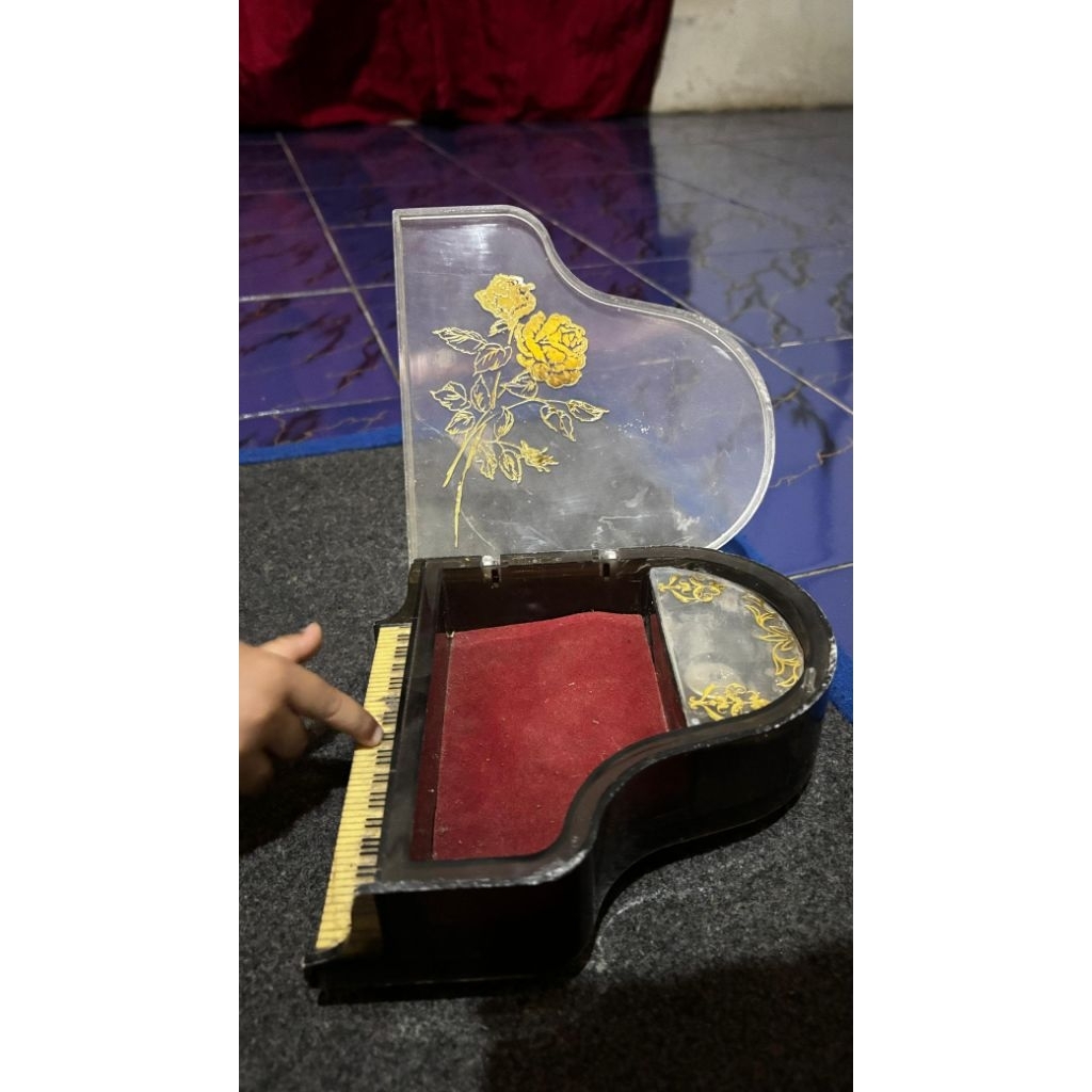 Kotak Musik jadul tahun 80an - 90an Made In Hongkong