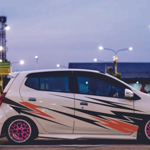 1 pasang sticker mobil toyota agya // stiker agya racing / stiker daihatsu ayla / stiker body agya
