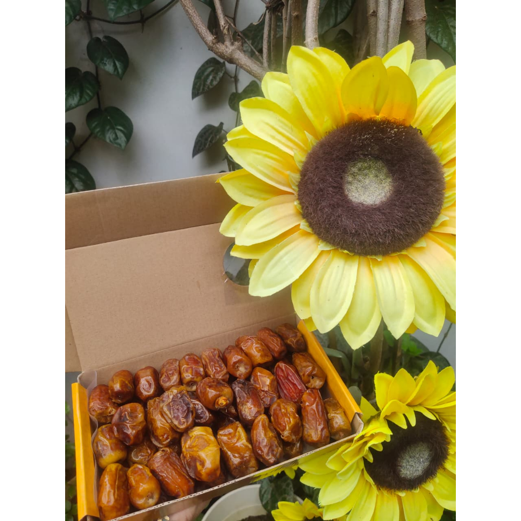 Kurma Sukkary / Sukkari / Sukari Basah Al Qasim 1 Kg