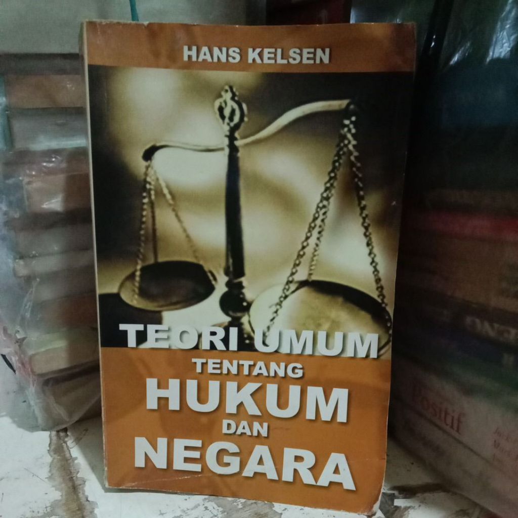 Buku teori umum tentang hukum dan negara