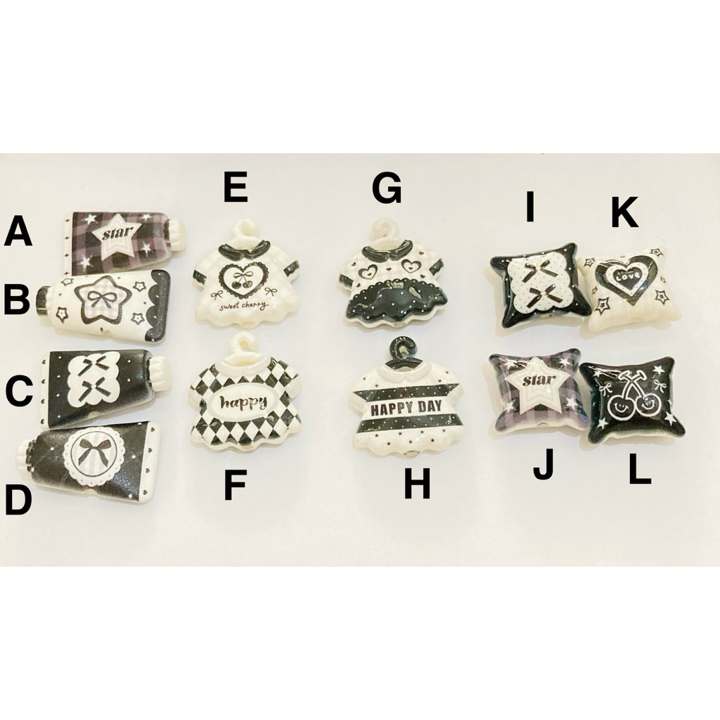 MANIK MANIK HITAM PUTIH CORAK