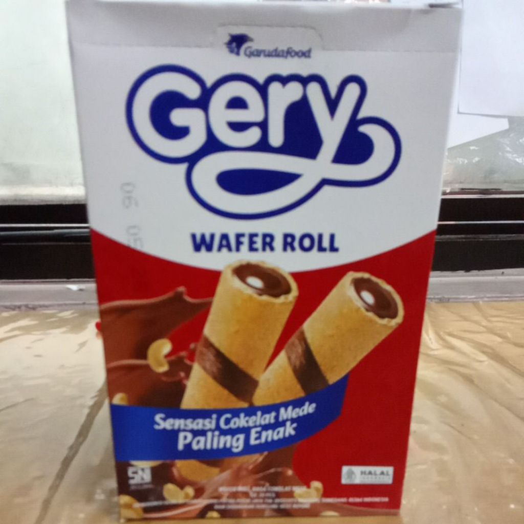 Gery Wafer Roll Dengan Sensasi Coklat mede Paling Enak Isi 20pcs