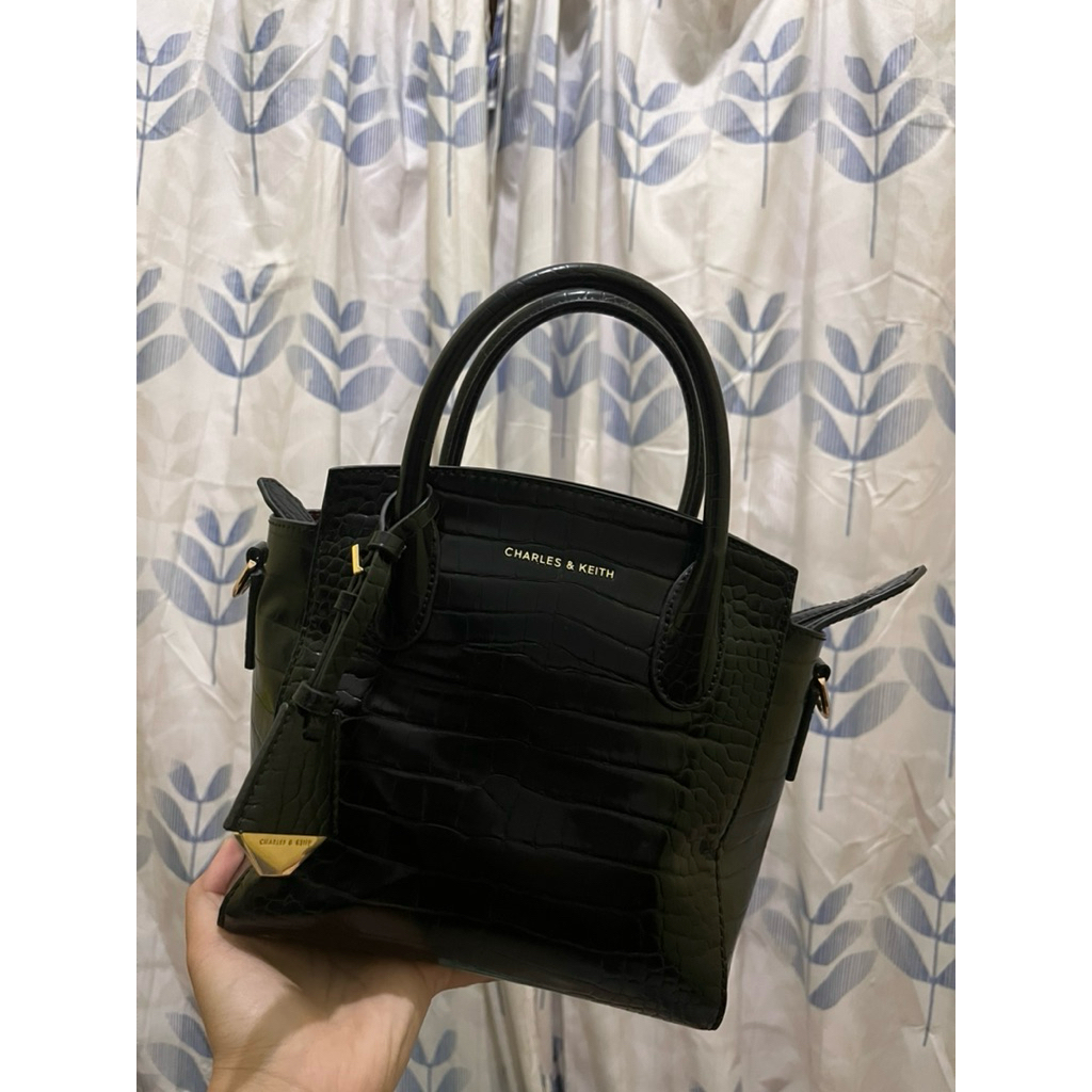 GERCEP AJE TAS CHARLES & KEITH ORI 1000%%% BANGETTT STORE CK