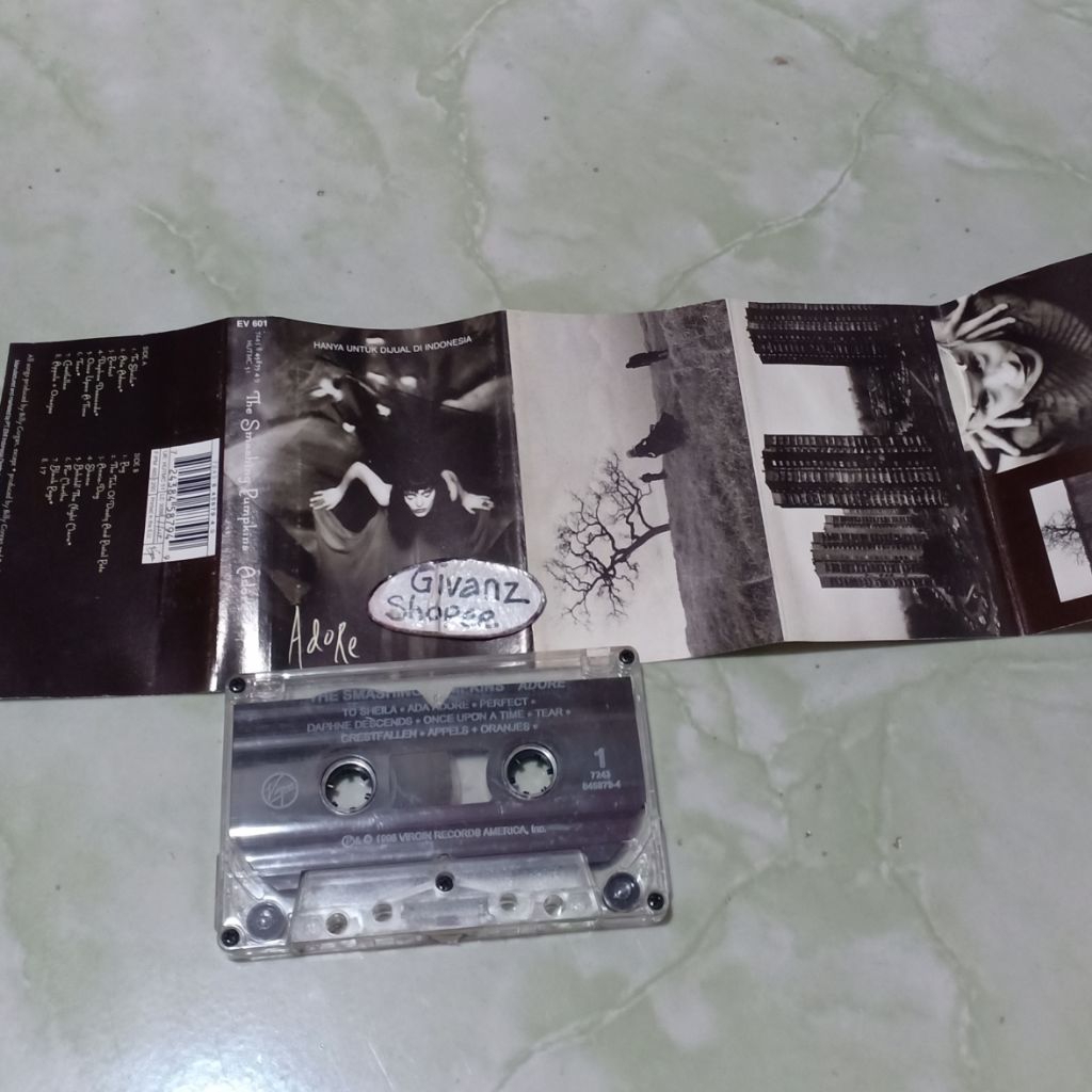 kaset pita THE SMASHING PUMPKINS - Adore