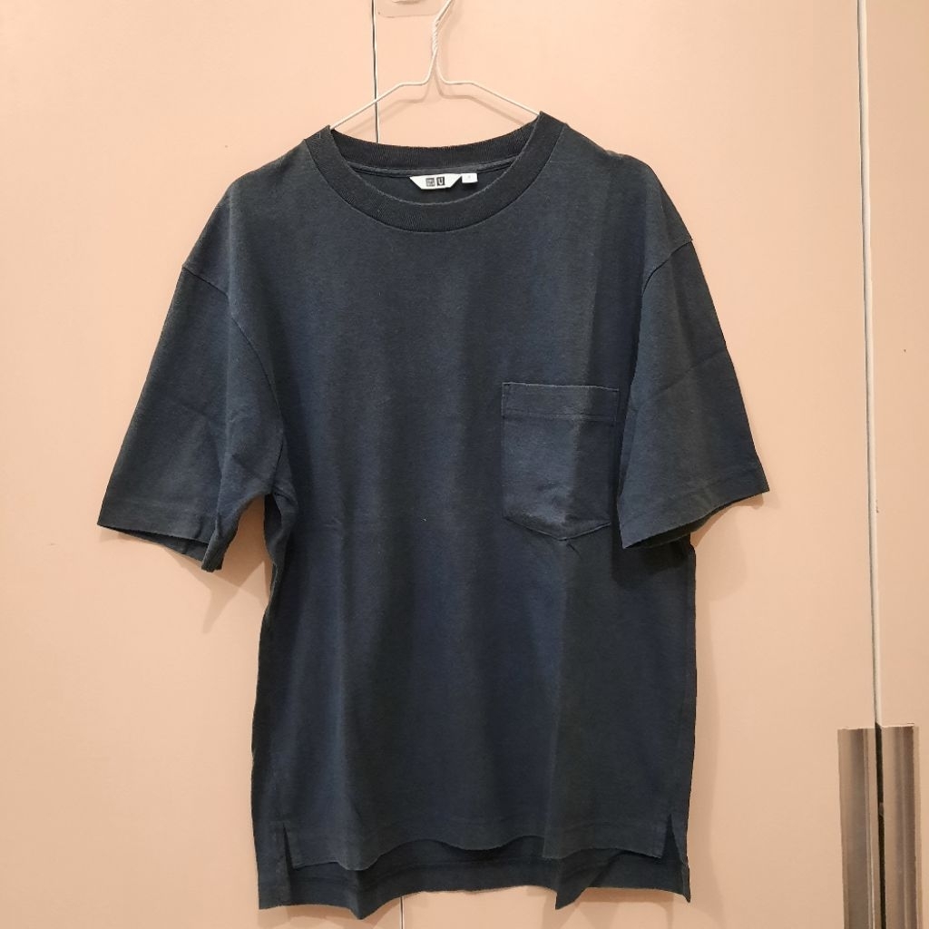 Emarlad Kaos Wanita by Uniqlo | Kaos Wanita Lengan Pendek