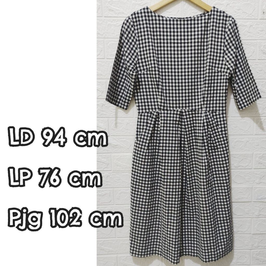 ORR - Dress flare kotak-kotak hitam-putih